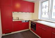 BUCHENGASSE, U1-NÄHE, 57 m2 Neubau mit 10 m2 Terrasse, 2 Zimmer, Komplettküche, Wannenbad, Parketten, 1. Liftstock