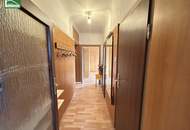 Zentral im Zehnten - Helle Wohnung am Reumannplatz mit Weitblick im 5. OG ! WG-geeignet!