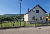 GARTEN- UND OBSTLIEBHABER AUFGEPASST - LIEBEVOLLES LANDHAUS FÜR ZWEI PERSONEN MIT GROSSEM GRUNDSTÜCK SAMT OBSTBÄUMEN