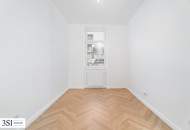 Lichtdurchflutet & luxuriös: Sanierter Altbau-Erstbezug mit Balkon