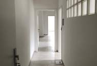 Wunderschöne 3-Zimmer Altbauwohnung mit PKW-Abstellplatz