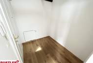 Moderne Dachgeschosswohnung mitten in der Stadt I Inklusive Balkon und Klimaanlage