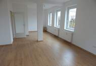 "PROVISIONSFREI" Helle und ruhige Garten-/Terrassenwohnung mit Tiefgaragenplatz