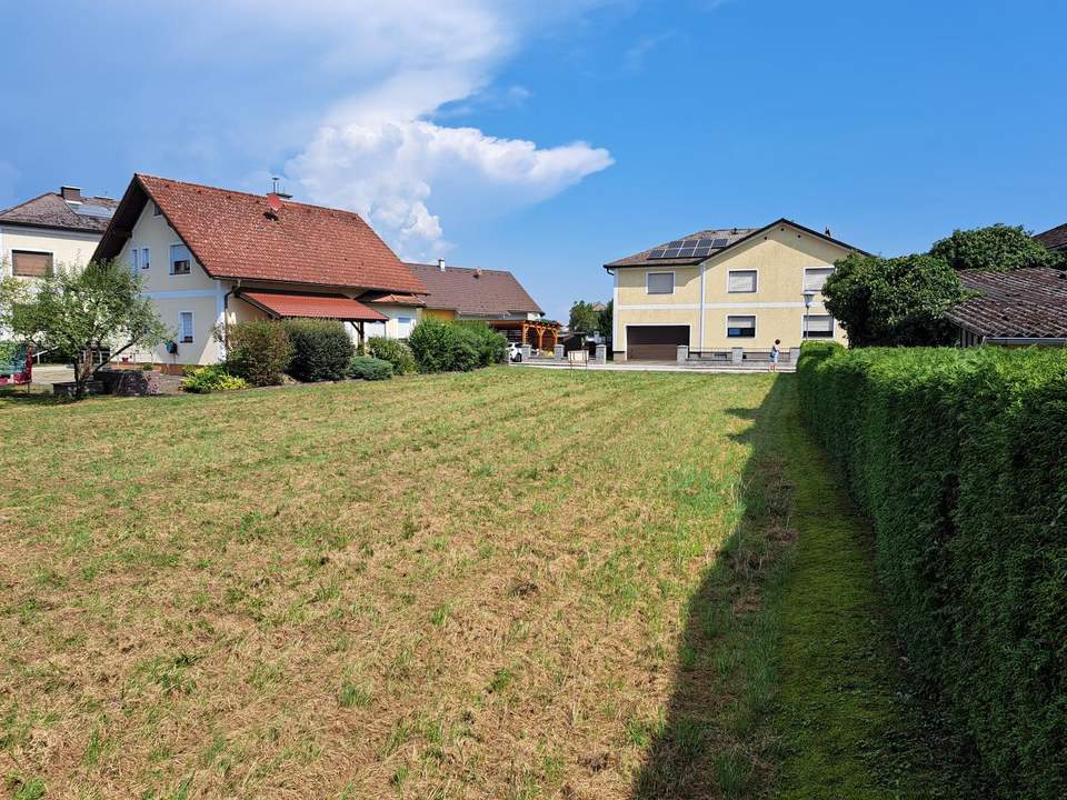 2 x 567m² Preiswert und Eben Bauparzellen am Stadtrand