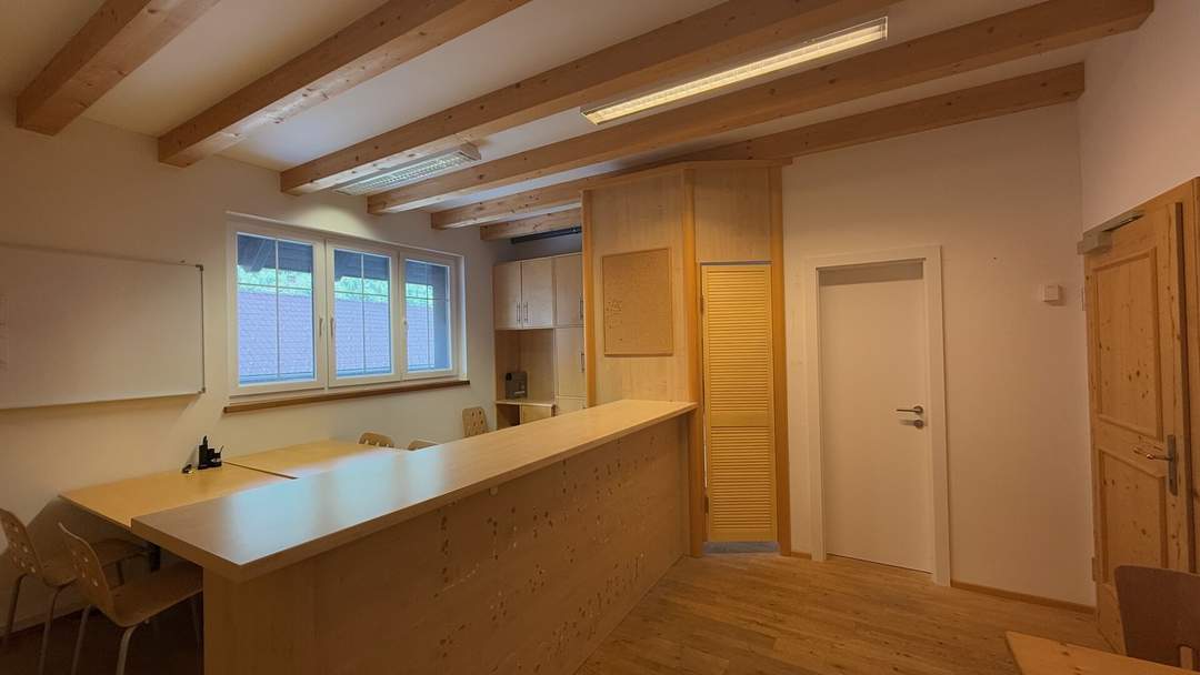 Bodensdorf am Ossiacher See: Büro mit XL-Lagerflächen, XL-Carport &amp; 2 PKW Stellplätzen, SPA &amp; SAUNA