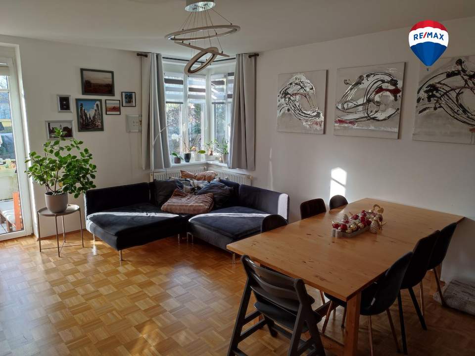 Helle 3-Zimmerwohnung mit Loggia/Balkon in zentraler Lage