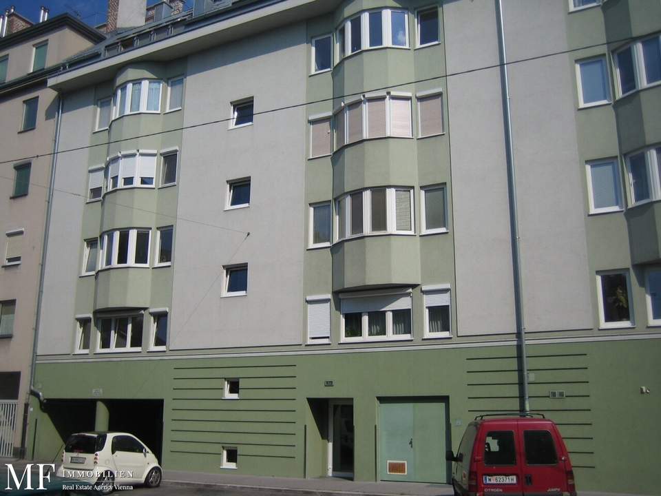 Garagenplatz in schönem Neubau