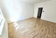 Hier rauscht kein Verkehr, nur die Blätter im Hof! TOP saniert + Hofseitige Terrasse + Viel Grün + Viel Lebensqualität + Absolute Ruhelage + Ideale Raumaufteilung! Besser geht´s nicht! Nicht lange zögern...