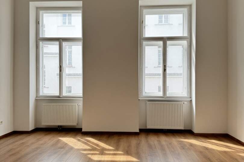 ERSTBEZUG: Charmante 2-Zimmer-Altbauwohnung mit Balkon in saniertem Gebäude – 1080 Wien!, Wohnung-kauf, 399.000,€, 1080 Wien 8., Josefstadt