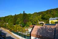 Großzügige Dachgeschosswohnung mit 3 Terrassen und Fernblick ins Grüne