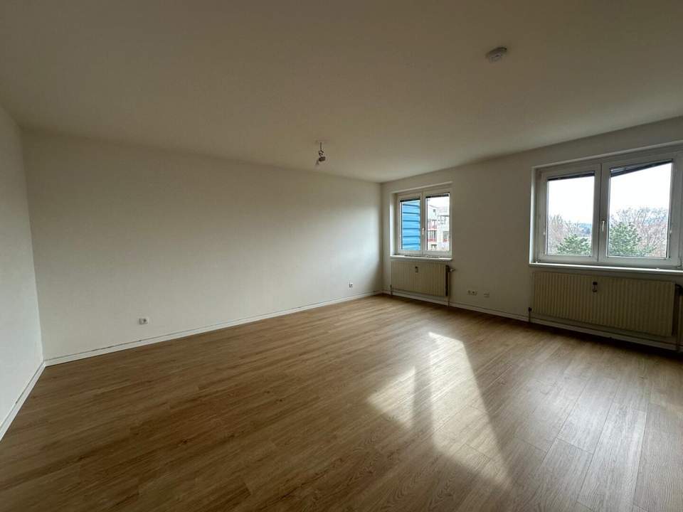 Geräumige 4-Zimmer-Dachgeschosswohnung!