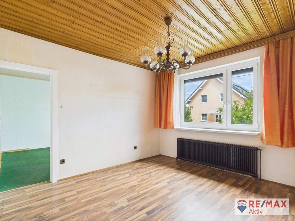 Top Preis - Sanierungsbedürftiges Einfamilienhaus auf 517 m² Grund
