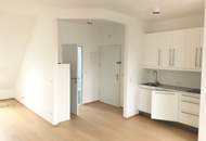 Mödling! Sonnige 1-Zimmer Wohnung mit Balkon und Garagenplatz !