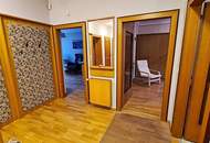 FAMILIENHIT MIT POTENTIAL, 113 m2 Neubau mit Loggia, 4 Zimmer, Küche, 2 Bäder, teilmöbliert, 3. Liftstock, Enkplatz