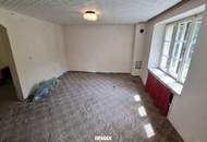 Soisgegend: Sanierungsbedürftiges Wohnhaus mit Nebengebäude