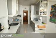 4-Zimmerwohnung, großer Gemeinschaftsgarten, 2 Garagenplätze - was will man mehr!