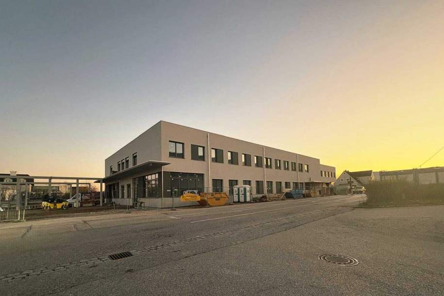 Vielseitig nutzbare Gewerbefläche in Welser TOP-Lage unmittelbar an der B1 – Erstbezug!!, Gewerbeobjekt-miete, 4600 Wels(Stadt)