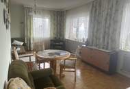 Älteres Haus mit Nebengebäude und Garage. Herrlicher Gebirgsblick SONDERPREIS