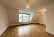 Helle 1 Zimmer DG-Wohnung in toller Lage - Nahe Donaukanal und Prater