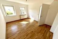 Stilvoll sanierte 3-Zimmer-Wohnung für anspruchsvolle Paare &amp; kleine Familien: flexible Raumaufteilung, helle Küche, hochwertiges Badezimmer, ruhige Lage &amp; perfekte Infrastruktur in Münichholz!