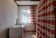 Einfamilienhaus mit großem Grundstück in idyllischer Ruhelage