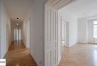 Elegante 4/5 Zimmer Altbauwohnung mit separater Küche, 2 Bädern - gut geschnitten &amp; modern ausgestattet!