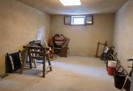 Seltene Gelegenheit! Charmantes Haus mit eigenem Seezugang und großem Potenzial (Bastlerhit)