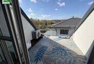 Elegant Wohnen im Grünen! Großzügige Doppelhaushälfte mit Terrassen, Garten und 2 Parkplätzen.