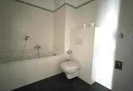 SONNIGE DACHGESCHOSS-MAISONETTE NAHE HANUSCH KRANKENHAUS