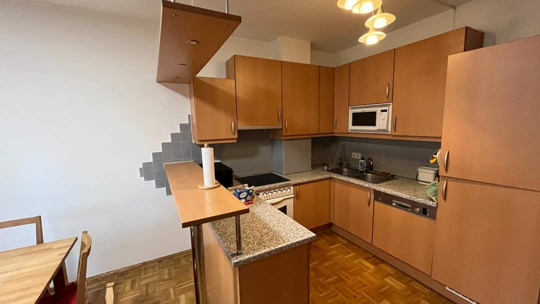 Gepflegte 2,5 Zimmer-Wohnung mit großer Terrasse