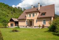 Imposantes Landgut! Zweifamilienhaus in Zentraler Lage!