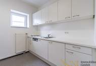 Klimatisierte Bürofläche mit idealer Sichtbarkeit in unmittelbarer Nähe zur Autobahnauffahrt A7 zu vermieten!