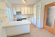 ***Charmantes Reihenhaus mit Garten und Garage***