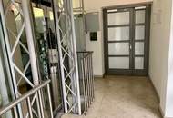 Repräsentative Office-Residenz über den Dächern der City: mit Loggia zu mieten