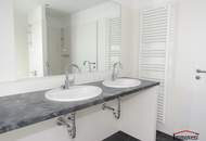 RUHELAGE und ZENTRUMSNÄHE: Wohntraum im Dachgeschoss mit Balkon! (Mietbeginn 01.03.2026)