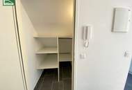 Moderne Dachgeschosswohnung mit großer Terrasse nahe Arthaberplatz in ruhiger Seitengasse! Hohe Decken und Traumbad mit Fenster