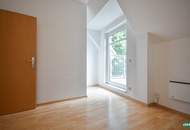 Schöne 4-Zimmer-DG-Maisonette am Lorenz-Bayer-Park mit zwei Balkonen