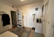 2,5-Zimmer Wohnung im 3. Stock mit Lift in zentraler Lage! WG-geeignet!