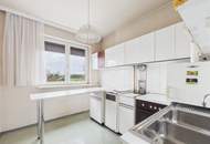 NEU FÜR SIE: Ruhige 2-Zimmer Wohnung mit Loggia, Blick ins Grüne und Gartenmitbenützung sucht neue Eigentümer!