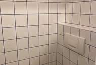 Unbefristet: Helle Single Wohnung