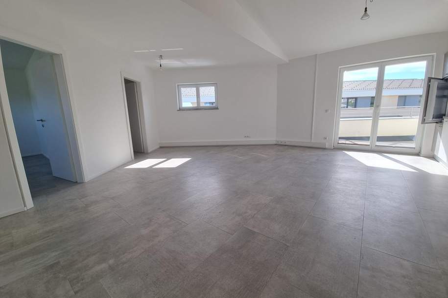 Moderne 2 Zimmer Mitarbeiter- oder Dienstwohnung mit Balkon, Wohnung-miete, 980,00,€, 5164 Salzburg-Umgebung