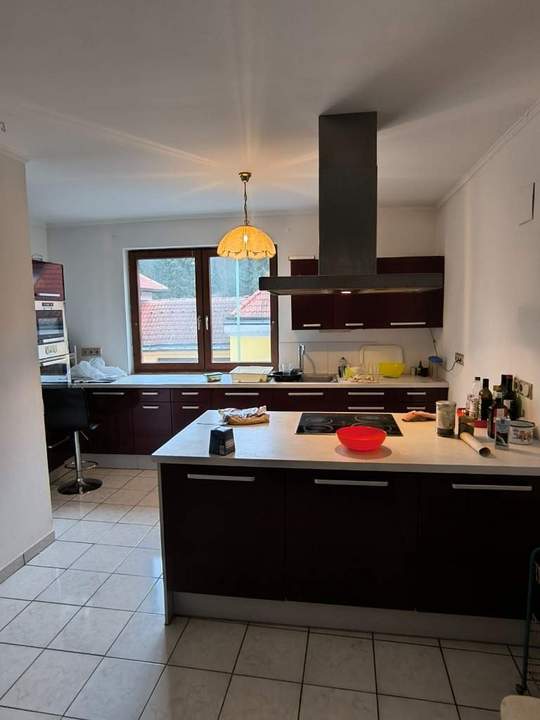 Preisgünstiges Einfamilienhaus in Kierling zu kaufen,Garten,Pool,Garage