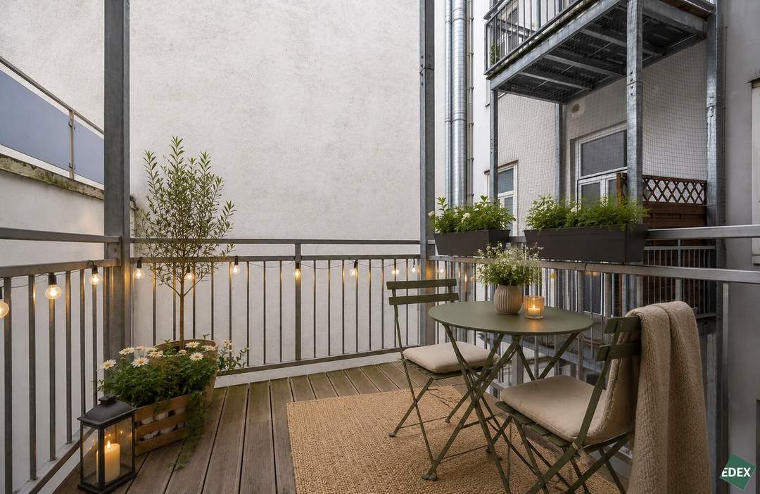 Stilvoll wohnen nahe Schloss Belvedere – charmante Altbauwohnung mit Balkon