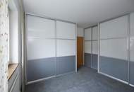 Großzügige Wohnung mit Loggia &amp; Garage! - Besichtigungstermin finden am 17. März 2026 statt!