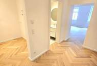 Stilvoll / Klein / Kompakt! Ruhige Seitengasse + U-Bahn um´s Eck + Blick ins Grüne + Viel Platz auf wenigen Quadratmetern + Hochwertige Ausstattung + Flügeltüren! Jetzt zugreifen!