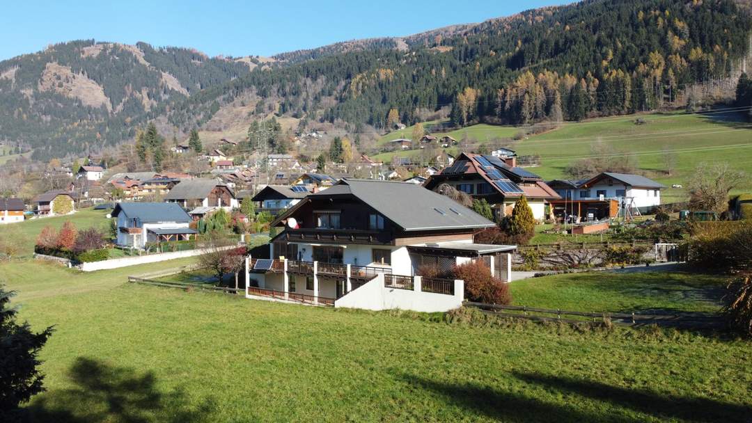 Ein Haus. Ein Grundstück. Unzählige Perspektiven - Wohnen, investieren, entwickeln – am Millstätter Sonnenplateau.