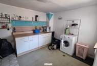 Geräumiges Einfamilienhaus mit Innenhof und Pool in Reichersdorf