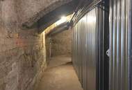 Charmante Altbauwohnung mit zwei Balkonen im Herzen des 5.Bezirks (zweiter Stock ohne Lift)