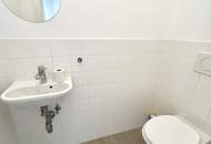 1190! Sonniges 3-Zimmer-DG mit Terrasse nahe Privatklinik Rudolfinerhaus ab Oktober 25!