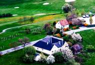 Anwesen mit großem Grundstück, fantastischer Fernsicht und einem Golfplatz vor der Haustür